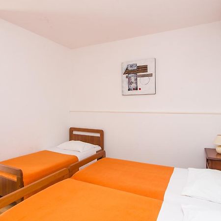 Guest House Lina ดูบรอฟนิก ภายนอก รูปภาพ