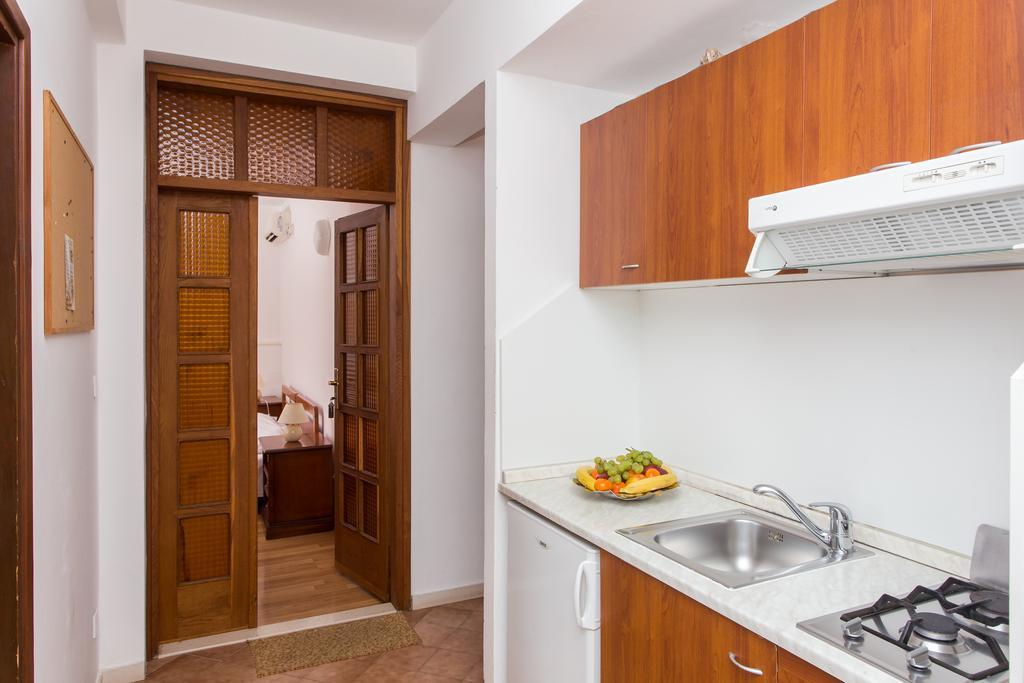 Guest House Lina ดูบรอฟนิก ภายนอก รูปภาพ